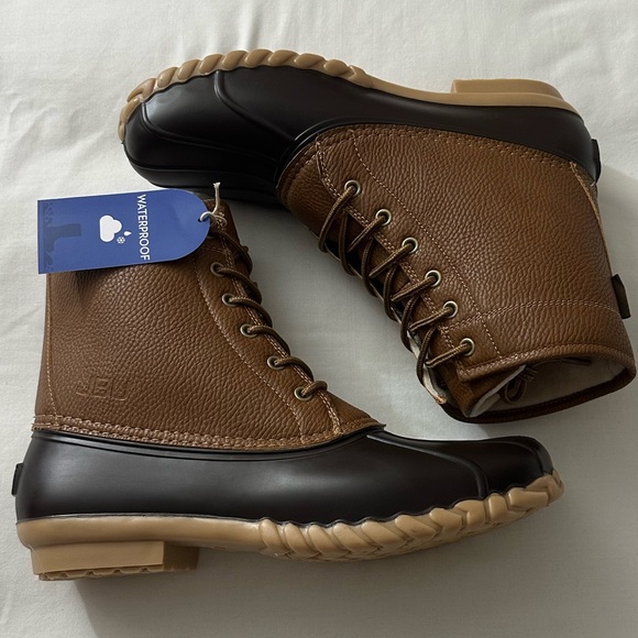 NWOB JBU Brown / Black Maine Water- Proof Duck Boots For Unisex Size 12 Medium.